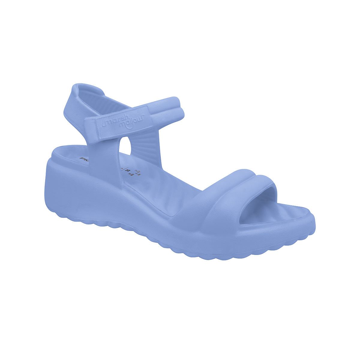 Sandalia azul cuña media cómoda y ligera para mujer. Ajuste con velcro al tobillo y suela antideslizante. Ideal para el uso diario. Colección Marshmallow