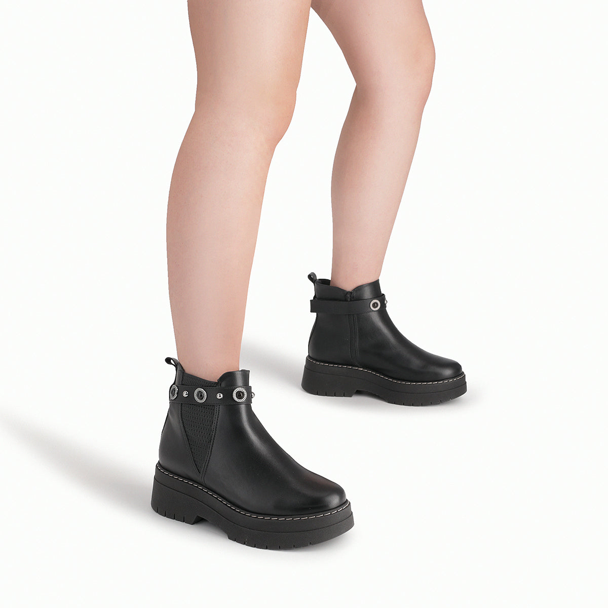 Botines de tacón medio al tobillo con cinto decorado - Fabiana