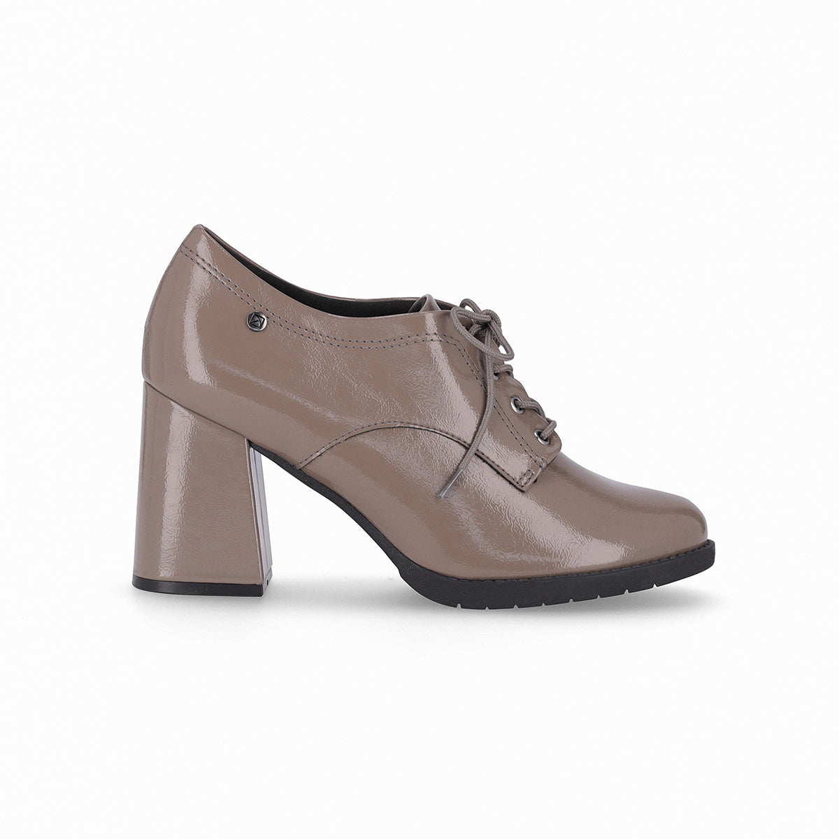 Zapato color taupe estilo cuadrado de tacón alto 7.5 cm, con agujetas y tacón ancho para mujer