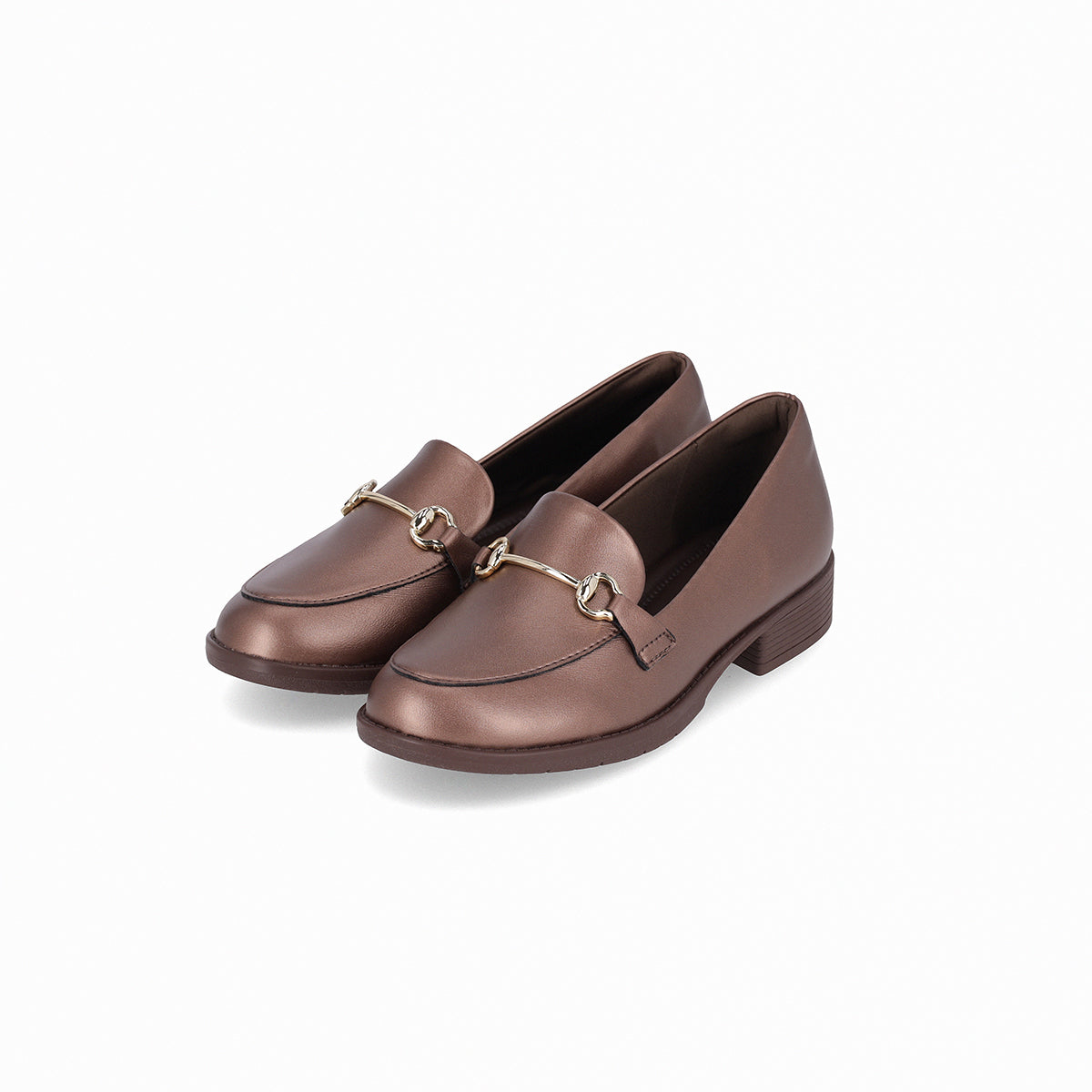 Mocasín de tacón bajo con detalle dorado - leci