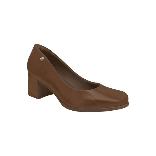 Zapatilla clásica de tacón medio – Danubia