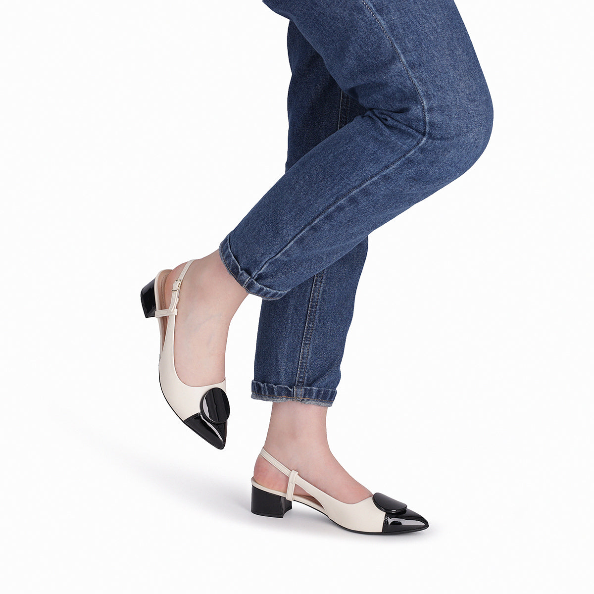 Zapato stiletto tacón medio semi abierto  – Taci