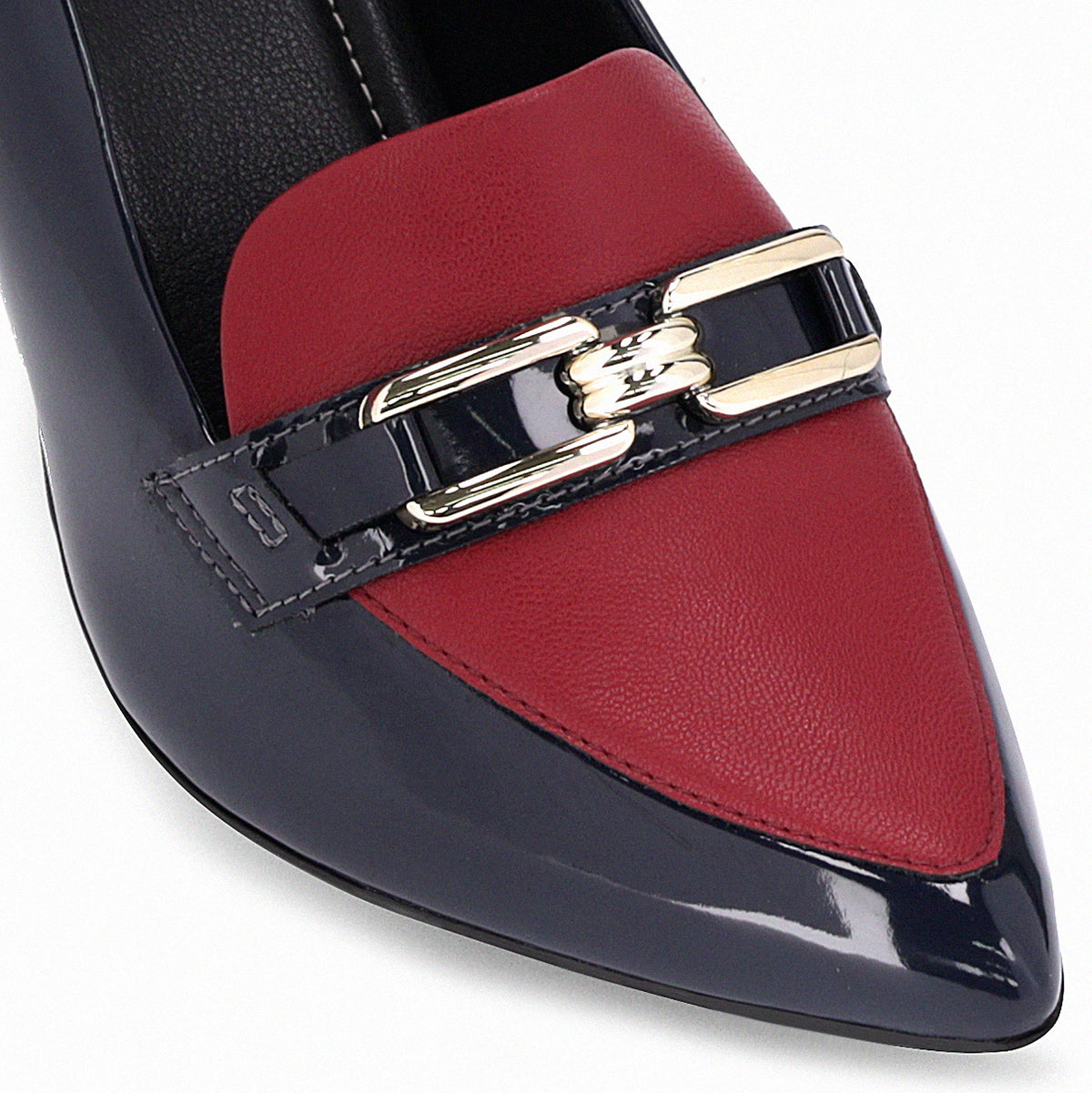 Mocasines para mujer tacón alto 6.5 cm bicolor azul marino y rojo con eslabón puntera afilada