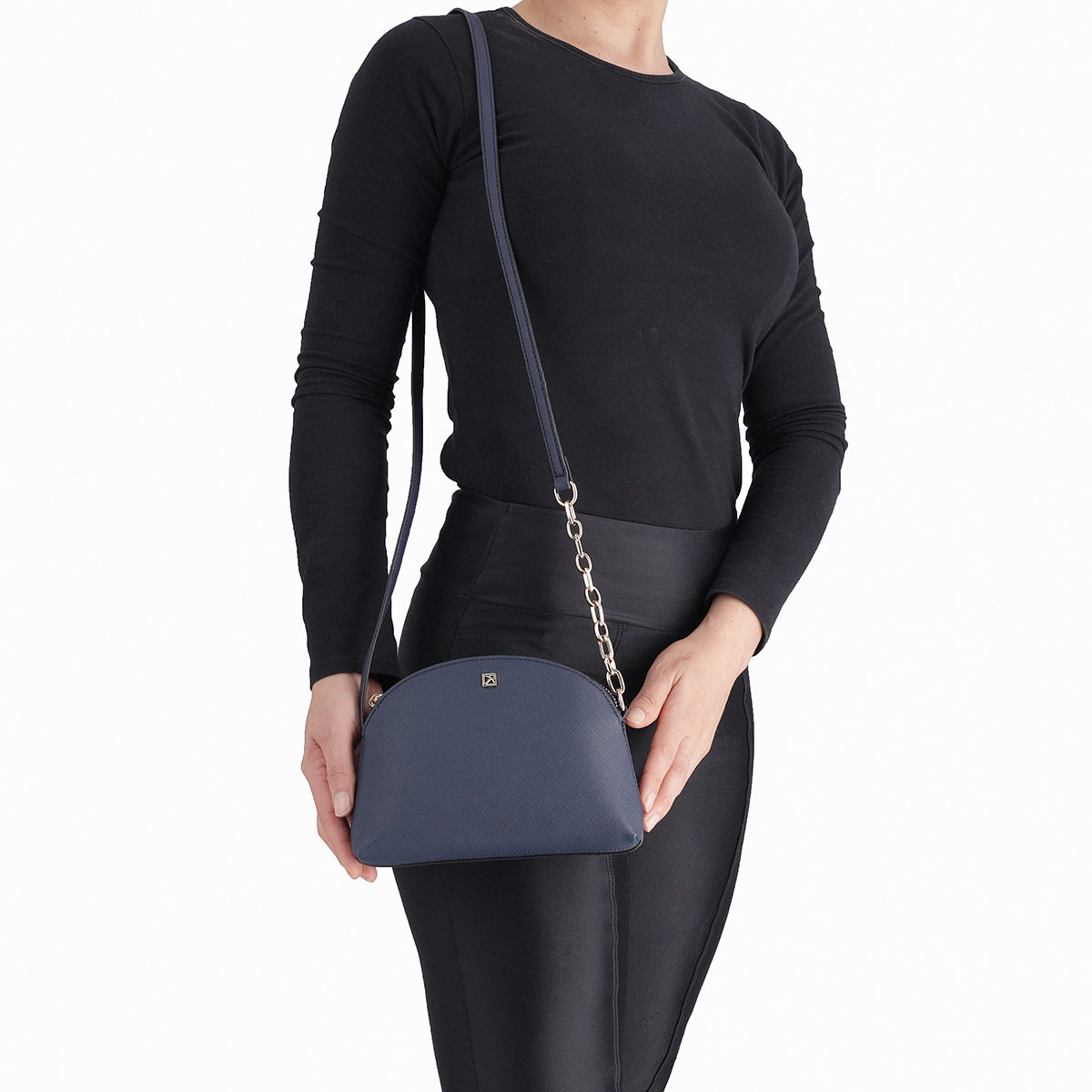 Bolsa crossbody de asa dual con cadena