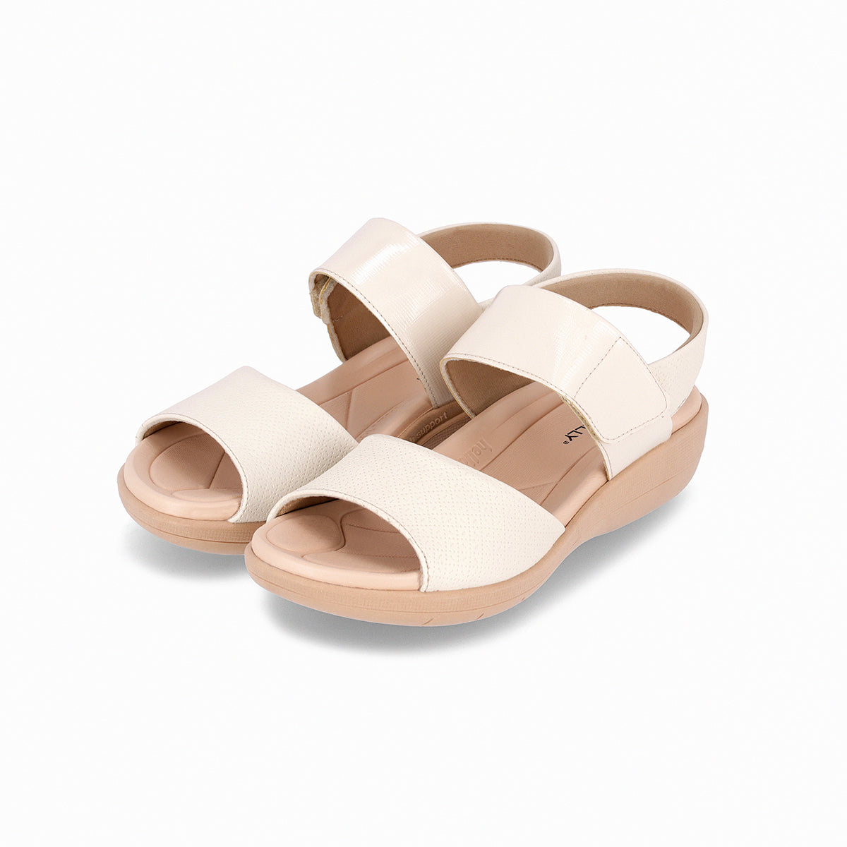 Sandalias blancas con suela beige cuña media con tres tiras para mujer. Ajuste con velcro
