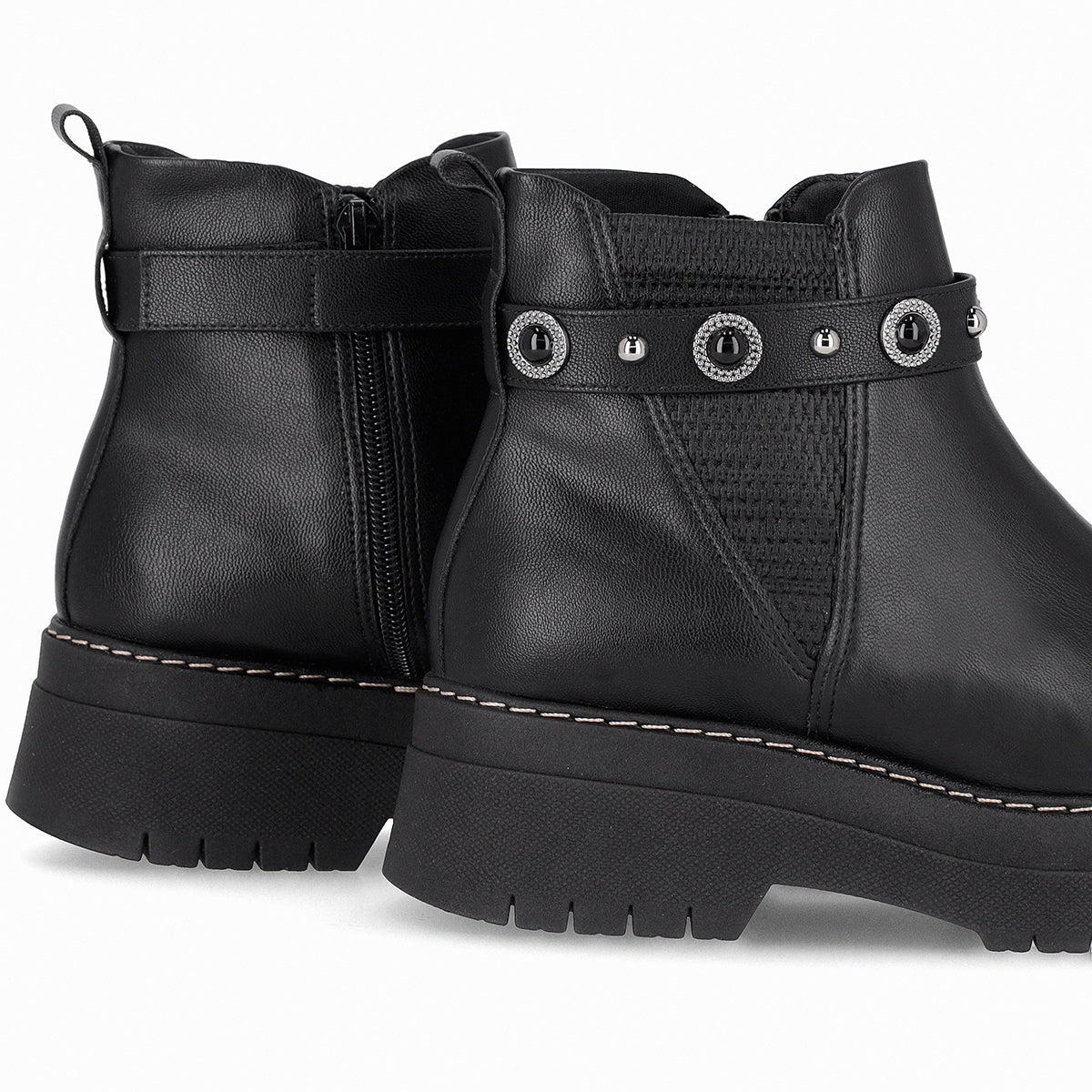 Botines de tacón medio al tobillo con cinto decorado - Fabiana