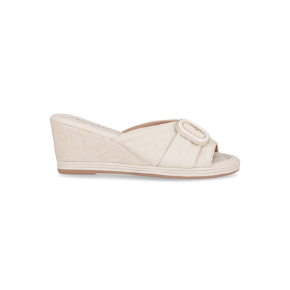 Sandalias cuña alta con hebilla al frente y costuras – Alice