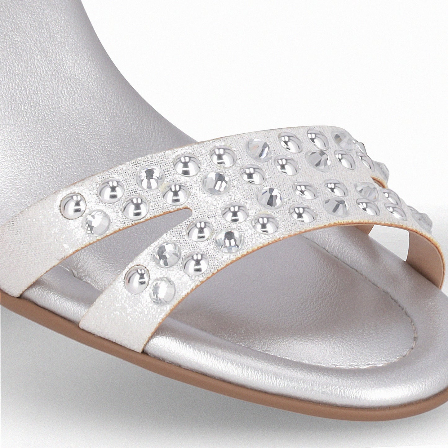 Sandalia tacón elegante con correa ajustable y piedras - Andreia