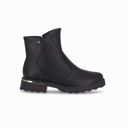 Botines doble textura de tacón bajo con detalle metálico - Gisa