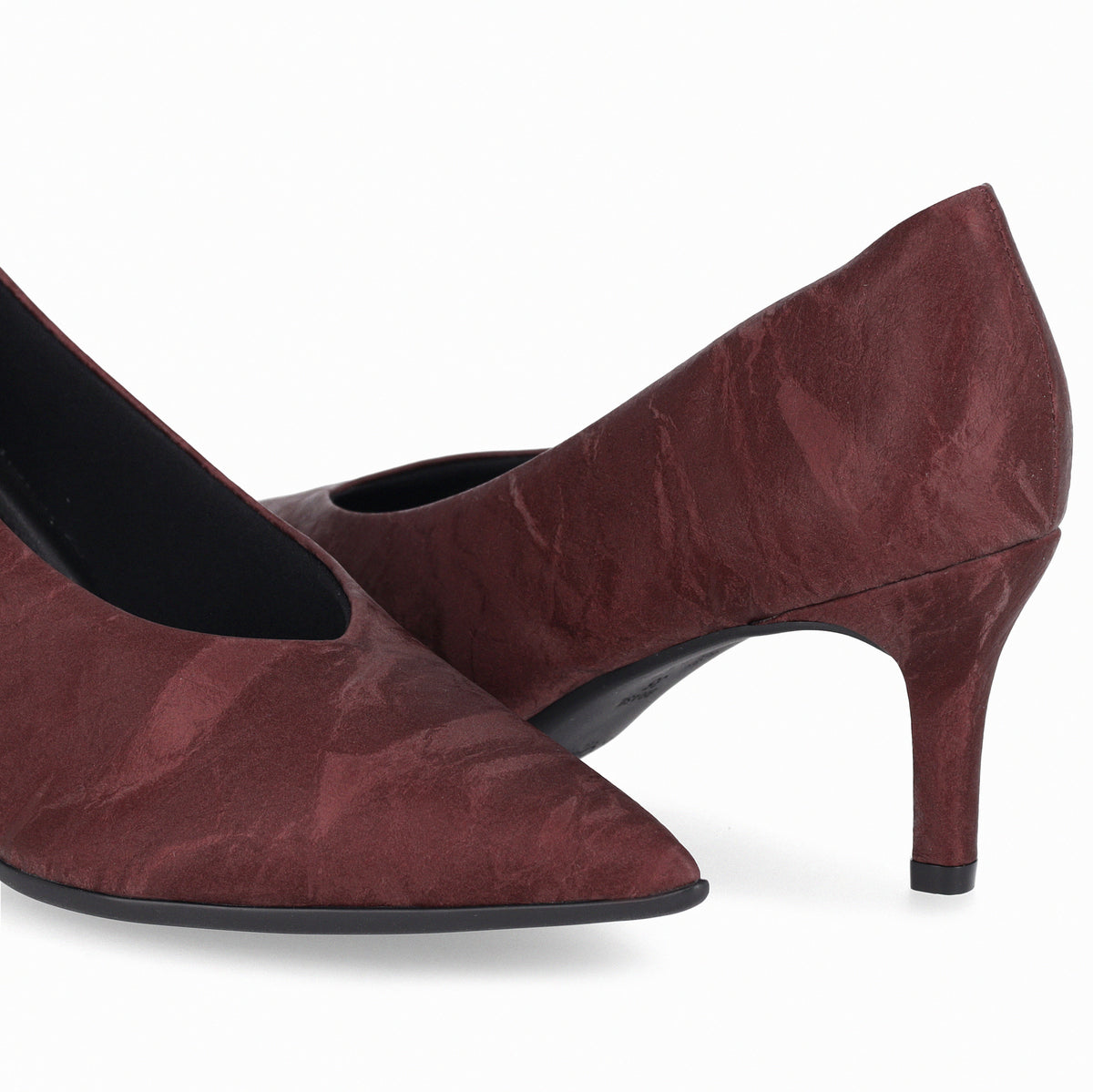 Zapatillas clásicas de tacón alto