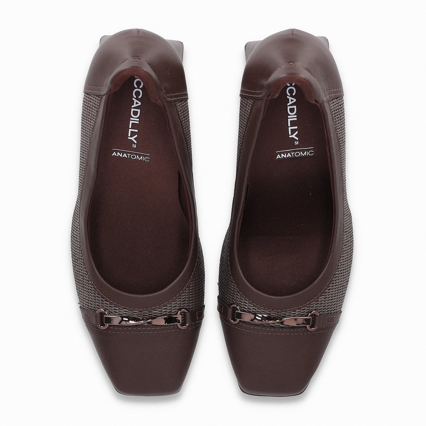 Zapatilla clásica de tacón alto con detalle tejido
