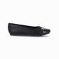Balerina color negro para mujer de tacón bajo 1 cm con adorno tipo estribo al frente y puntera cap toe. Diseño para juanetes, suela adherente, flexible y cómoda.