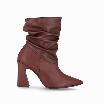 bota silvana a media pierna de tacon alto diseno fruncido para mujer café