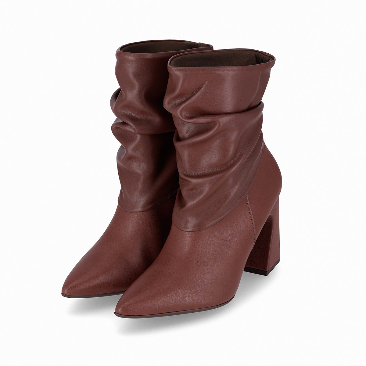 bota silvana a media pierna de tacon alto diseno fruncido para mujer café